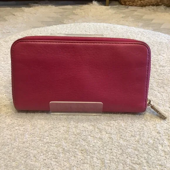 Beautiful Pink Tory Burch Zip Around Wallet - Picture 4 of 8